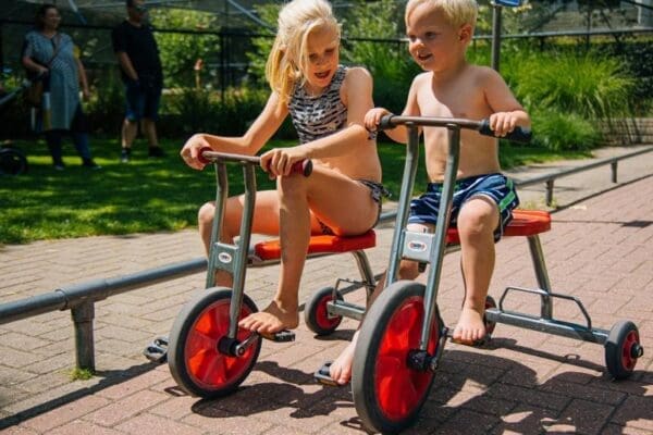 Spelen